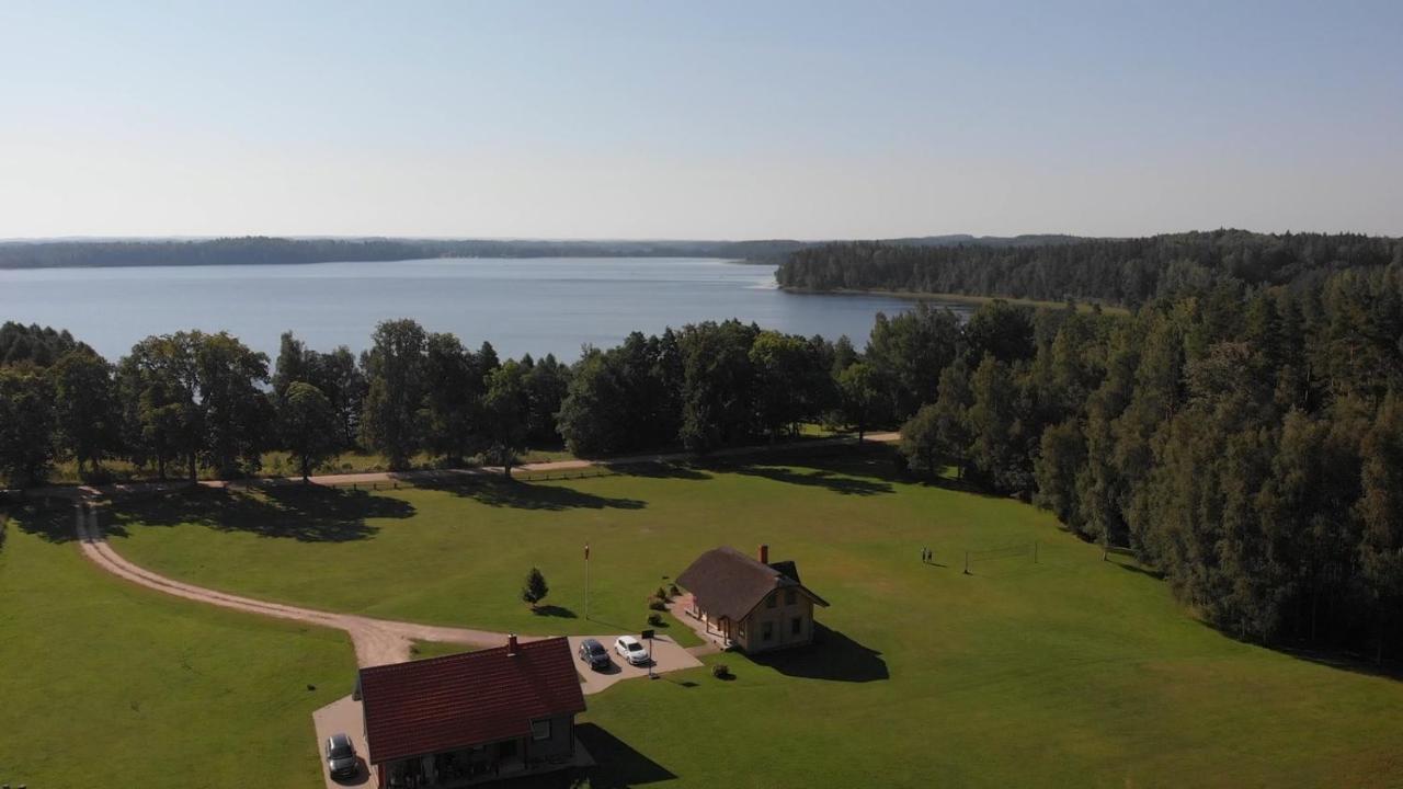 Guest House Unguri Stalbe Екстериор снимка